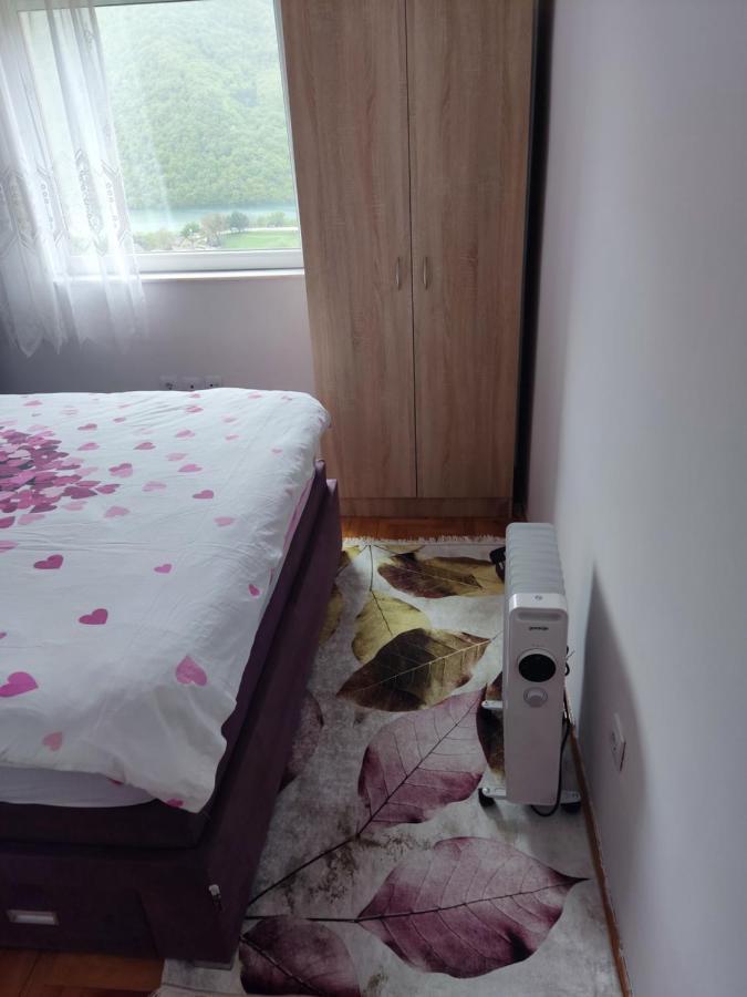 Dunja *